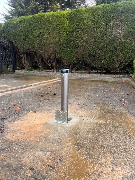 Ramco 600 Round Stainless Steel Telescopic Driveway Security Post