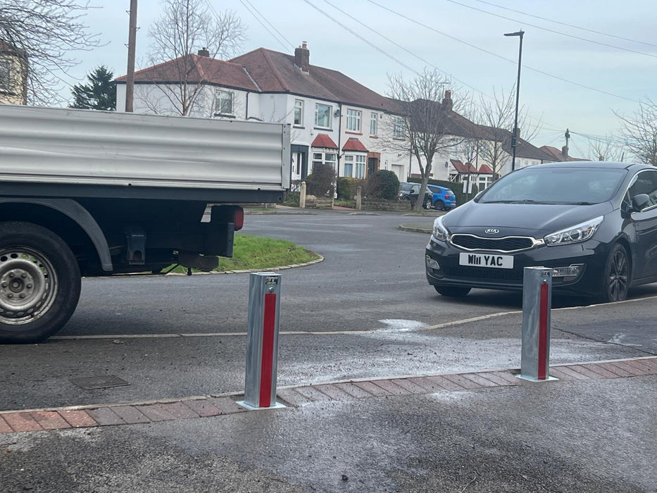 Ramco 100 Heavy-Duty Telescopic Security Bollard