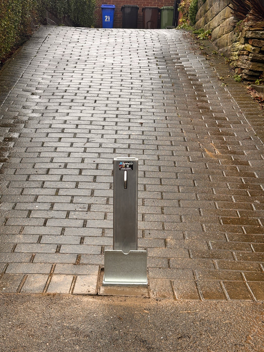 Ramco 100 Stainless steel installed by Bison Products in a Sheffield home on their sloped block paved driveway. 