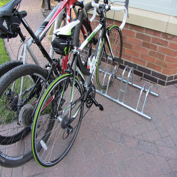 Bison products 5 bike dual height bike rack for bikes with disc brakes with a maximum tyre width of 55mm.