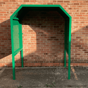 4 Person outdoor shelter in green