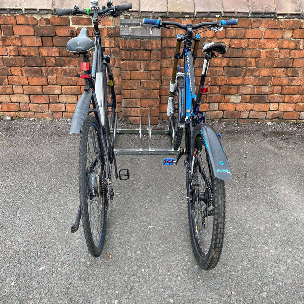 Adjustable bike rack for 3 bikes with tyre widths ranging from 15mm to 100mm 2 bikes one with fat tyre one with thin